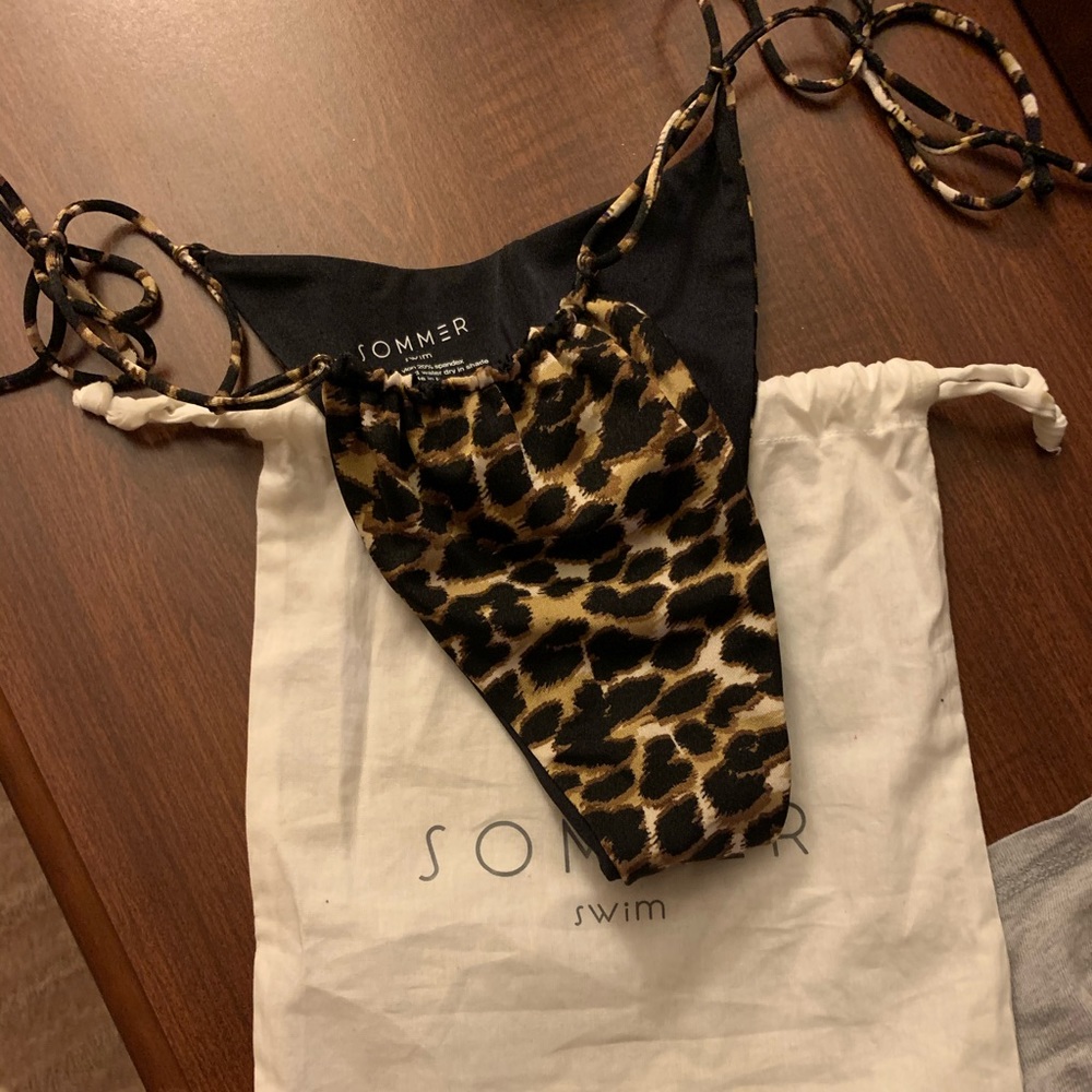 Sommer swim Iman leopard bottoms small